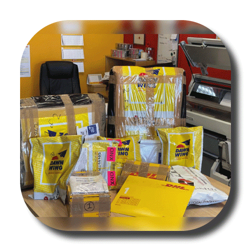 domestic_courier_packages_03_925331149