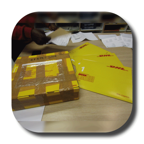 international_courier_documents_packages_04_25248384